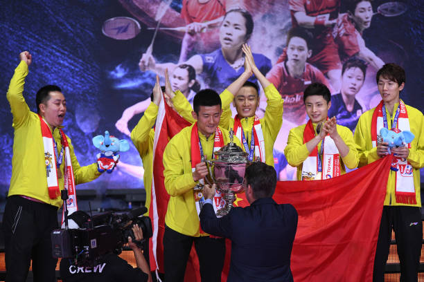 致敬李宗伟：粉丝珍藏的偶像照片与感人故事