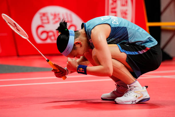 苏迪曼杯经典之战：石宇奇直落两局力克桃田贤斗