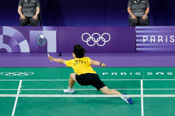 羽毛球双线规则详解:单打与双打的边界线区别