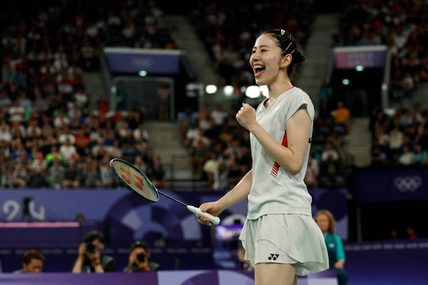 优雅与力量兼具：女生高端羽毛球拍TOP5