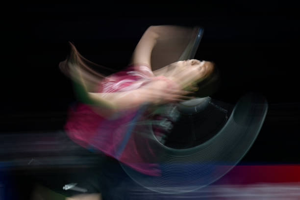 排球和羽毛球场地共用时的安全距离建议