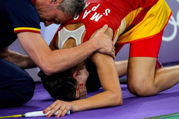 一招制胜！羽毛球扣杀技术细节与训练方案全收录