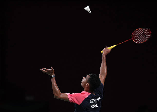 从地面到网高:详解气排球和羽毛球场地的核心区别