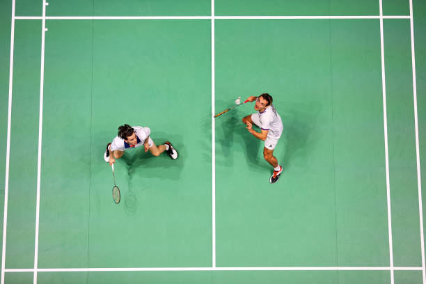 2023年最新羽毛球拍品牌天梯图:从入门到高端全解析