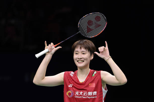 羽毛球网架多少钱？不同材质与规格价格对比