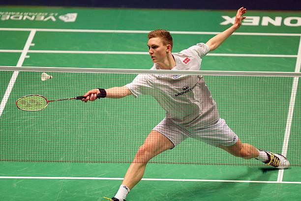 避免出界失误！掌握羽毛球单打区域界线的关键要点