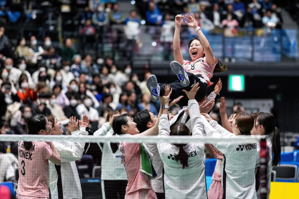 羽毛球双打场地的标准长宽是多少？附场地示意图