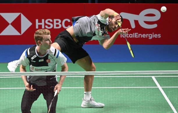 羽毛球运动的乐趣在于:每一次击球都是智慧的较量