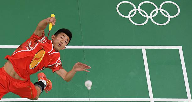 正手VS反手:羽毛球握拍技巧全解析