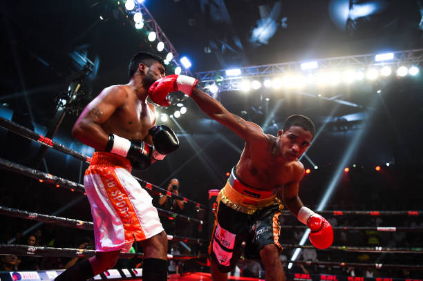 从菜鸟到高手：羽毛球扣球技术全阶段提升指南