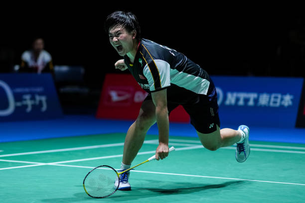 羽毛球双打换边规则:比赛中的场地交换时机