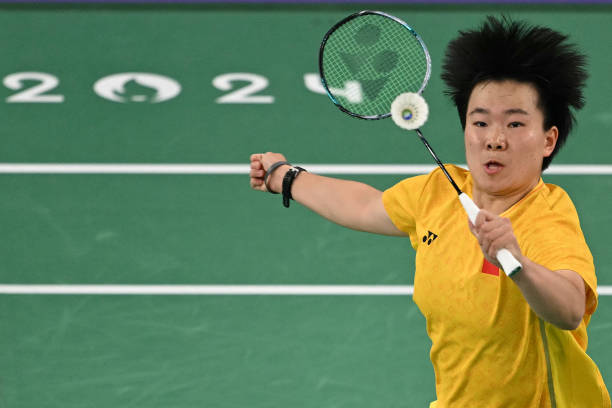 羽毛球拍线材质与型号解析:高弹、耐打还是控球?