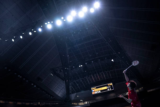 羽毛球扣杀球常见错误及改正方法