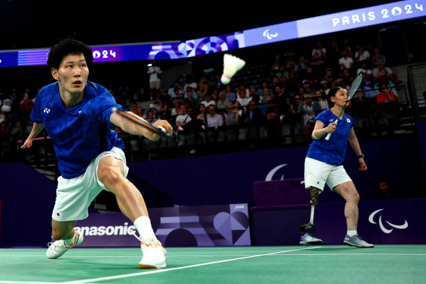 一看就会!羽毛球基础动作简笔画动画教学