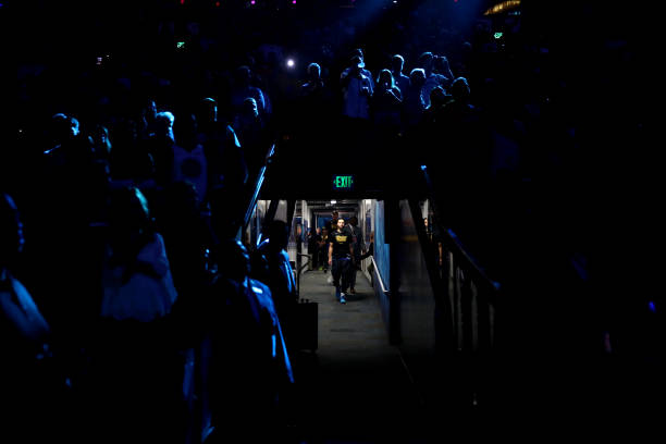 篮球走步规则误区解析与正确示范