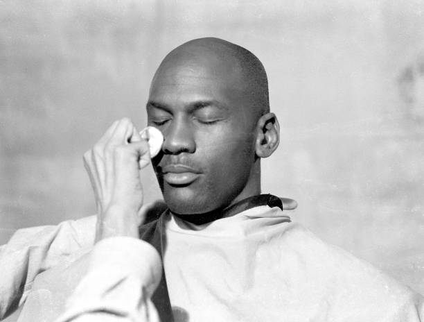 篮球场地面材料选择：哪种最适合你的需求？