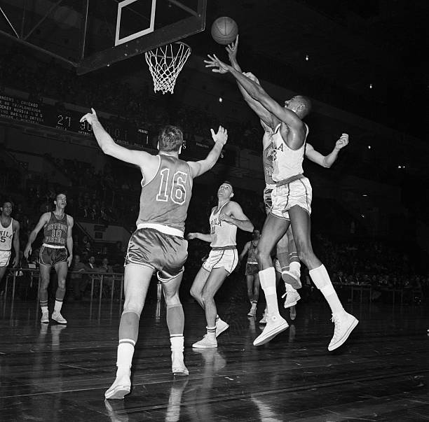 篮球场标准尺寸与占地面积详解