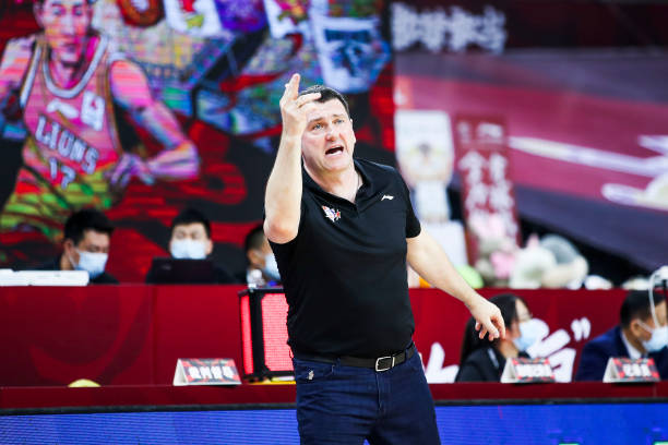 微博NBA中文全场回放，威斯布鲁克球衣穿搭盘点