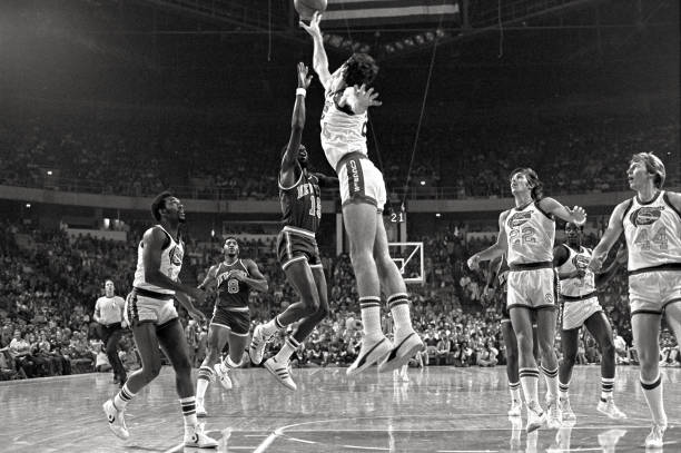 快手独家:NBA免费高清全场回放,精彩不容错过