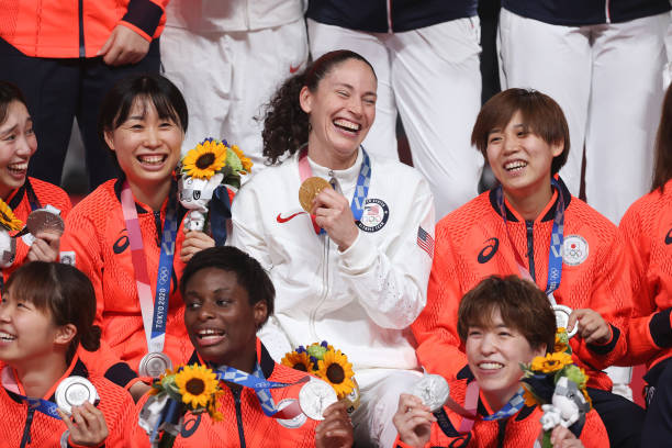 NBA季后赛最新赛程公布：免费直播与高清回放资源分享