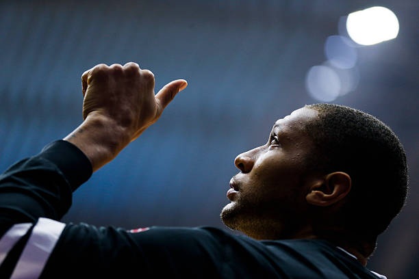 合作指导思想在篮球战术设计与执行中的应用