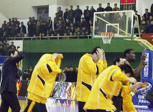 篮球框高度与球员身高的关系研究