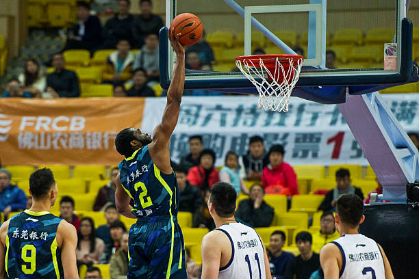 空间型大前锋如何影响球队战术