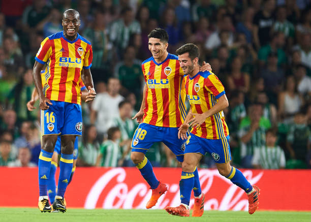 C罗十大经典进球回顾：见证传奇的诞生