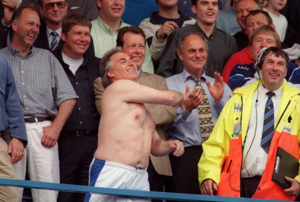 点球踢门柱反弹算进球吗?补射规则一次说清