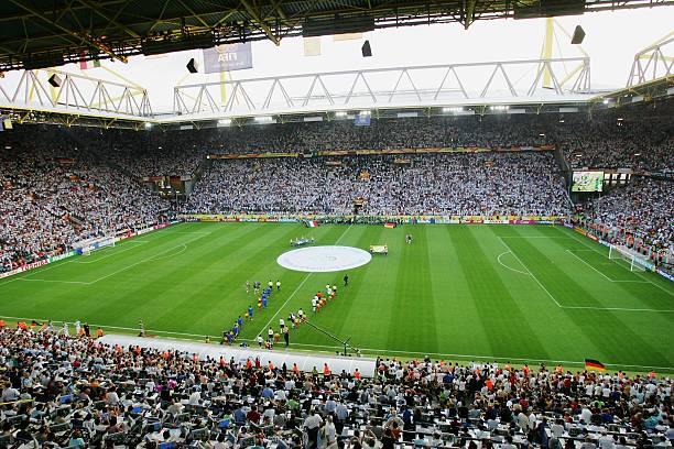 “勺子点球”、“爆射”——常见的点球射门方式有哪些？