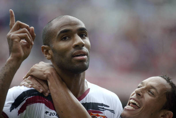 基于历史数据的进球数预测公式构建方法