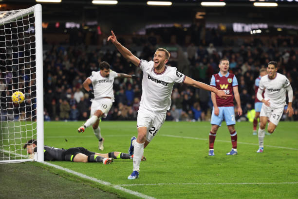 梅西时代阿根廷传控足球的巅峰与挑战