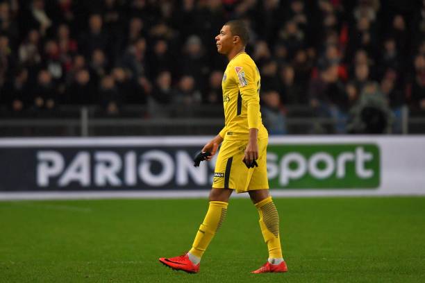 德甲赛程中的关键战役如何左右积分榜走势?