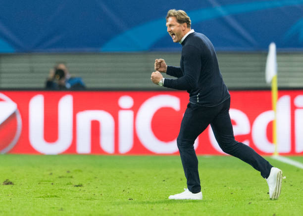 欧冠决赛一边倒！巴黎5-0国米书写新传奇