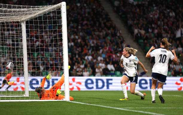 欧冠抽签分组悬念重重,CCTV5在线直播抢先看