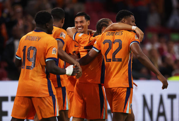 黄龙体育馆足球场团体预约和个人预约有什么区别?