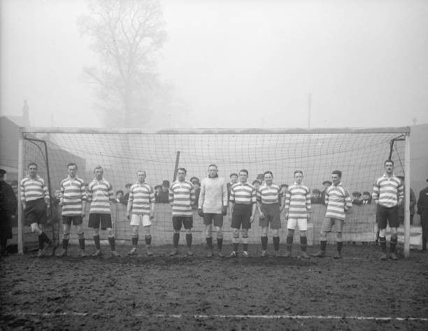 姆巴佩的国籍背景：法国足球新星的身世解析