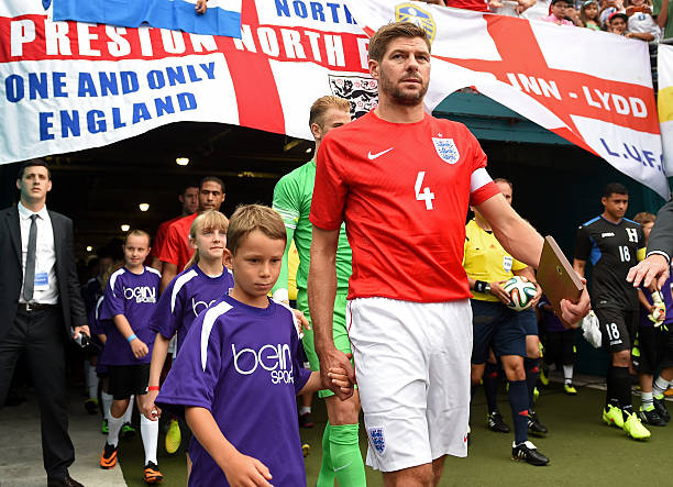 30号起步,10号封王:梅西号码背后的故事