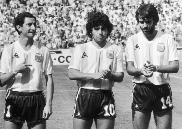 C罗的头球艺术：38岁仍能飞天遁地，他是如何做到的？