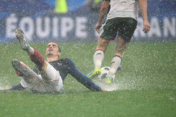 将缩写与俱乐部的主场和全球影响力结合