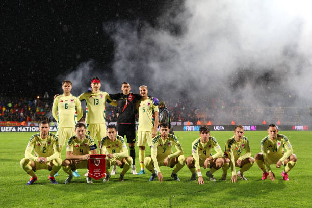 足球之神级系统：进球就能变强