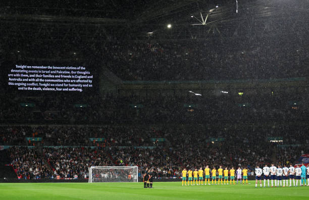 实况马特乌斯中后卫搭配推荐:最佳后防组合解析