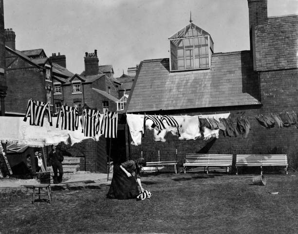 6月3日足球赛事时间：热门比赛全解析