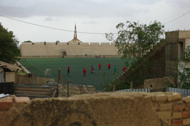 C罗在FIFA足球世界中的实战表现如何？玩家真实体验分享