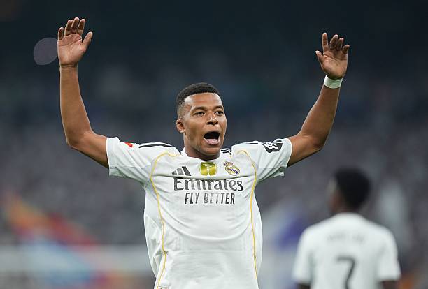 史上唯一！盘点拿过世界足球先生的后卫球员