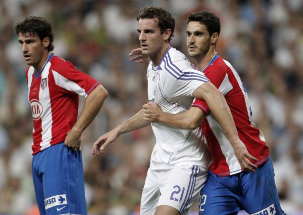 球门球直接进球的奥秘：规则、判罚与经典案例