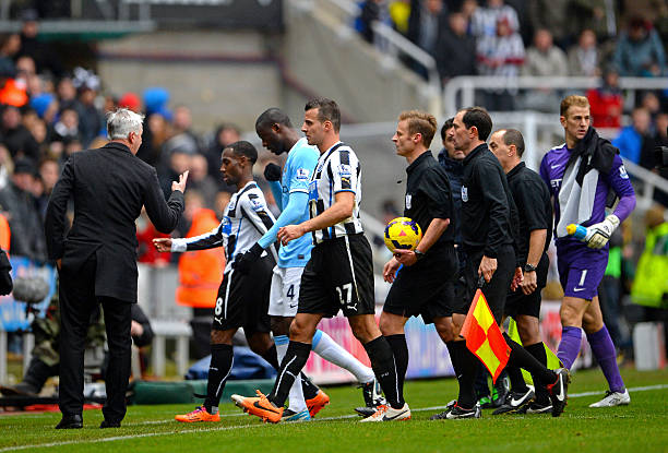 对比梅西与C罗的点球技术：为何凌空点球成为C罗招牌？