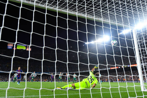 凯恩职业生涯点球数据:从热刺到拜仁的持续稳定