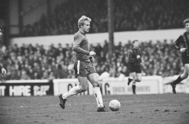 足球赛事回看全解析：从免费到付费平台