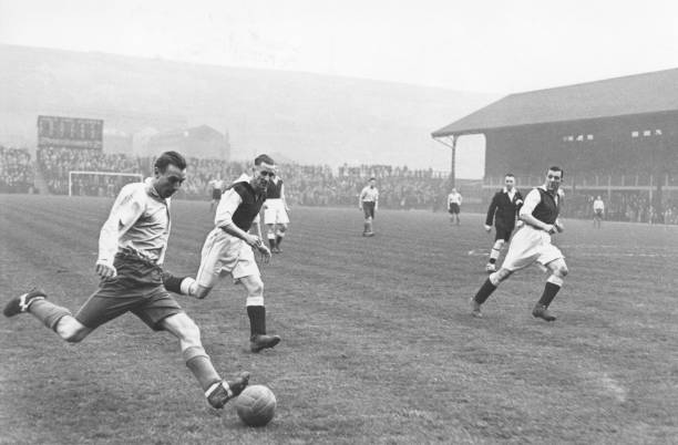 挪威国家足球队主帅战术思路：如何激发哈兰德和厄德高的最大威力？